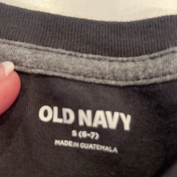 Bundle of 5 Gap and Old Navy Long Sleeve T’s - excellent condition! - Picture 10 of 12